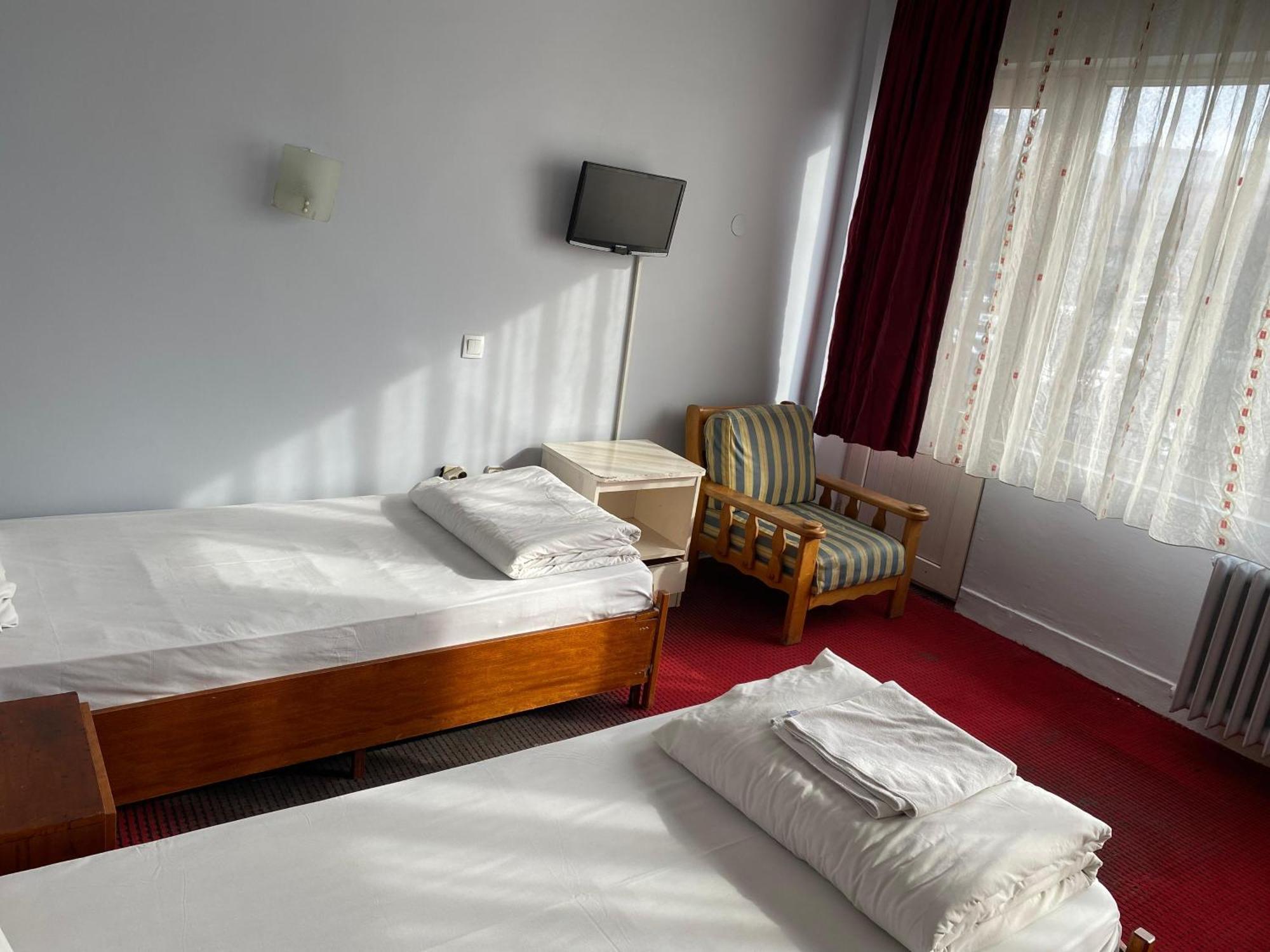 Oez Altinbasak Otel Ankara Exterior foto
